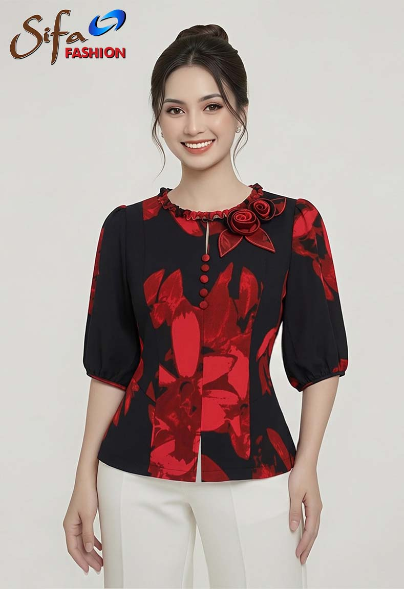 Áo cổ tròn họa tiết bèo