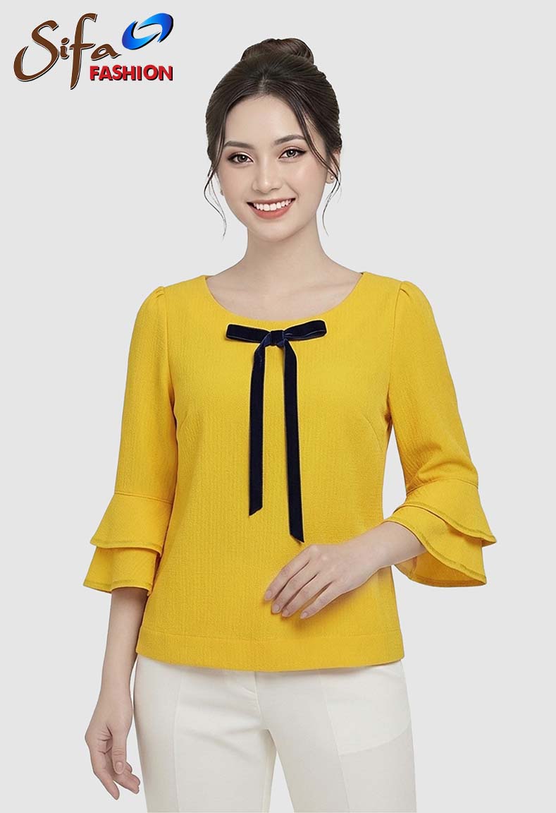 Áo cổ tròn tay lỡ bèo