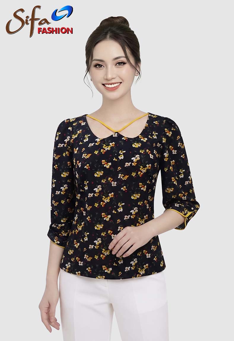 Áo cổ phối dây