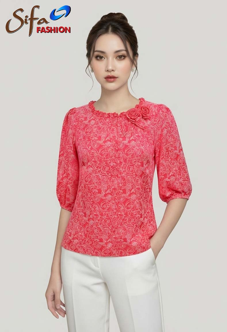 Áo cổ tròn họa tiết bèo